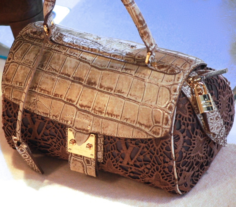 Handbag Unboxing & reveal of a rare Louis Vuitton speedy 30 bag in monogram  fleur de Jais 2010-2011 